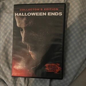 haloween ends (COLLECTORS EDITION)